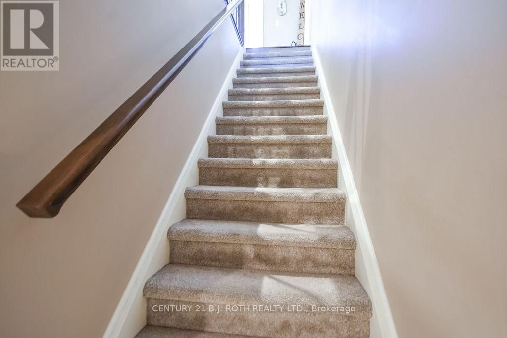 2 ROY HICKLING DRIVE Image 30