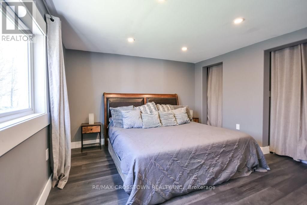 461 BARNES AVENUE Image 21