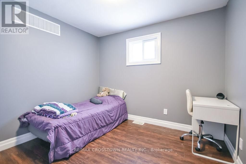 461 BARNES AVENUE Image 26