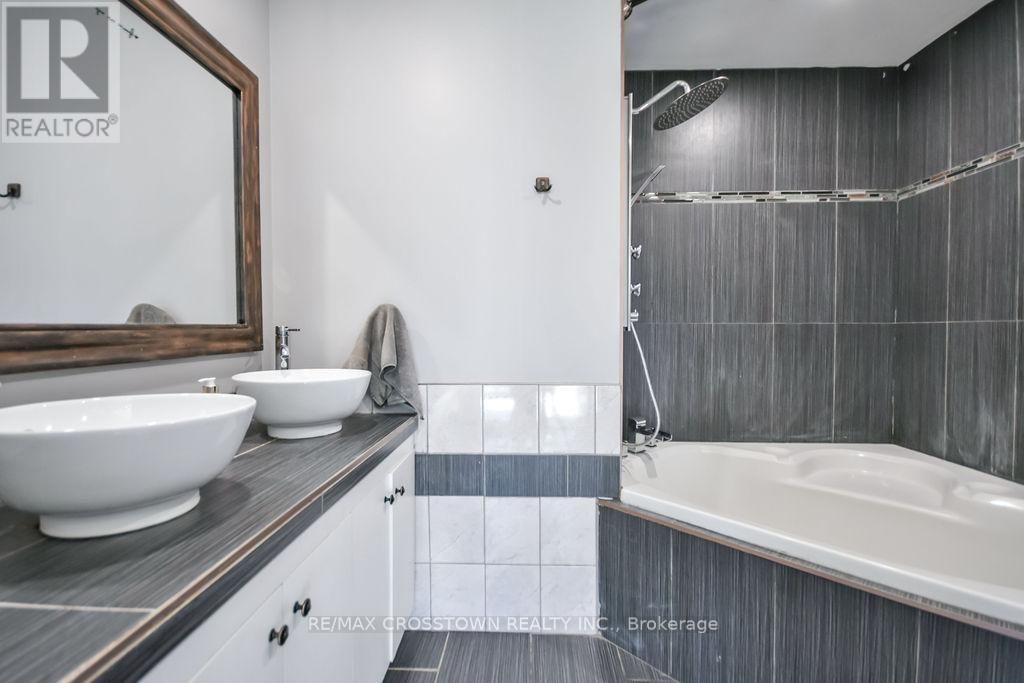 461 BARNES AVENUE Image 27