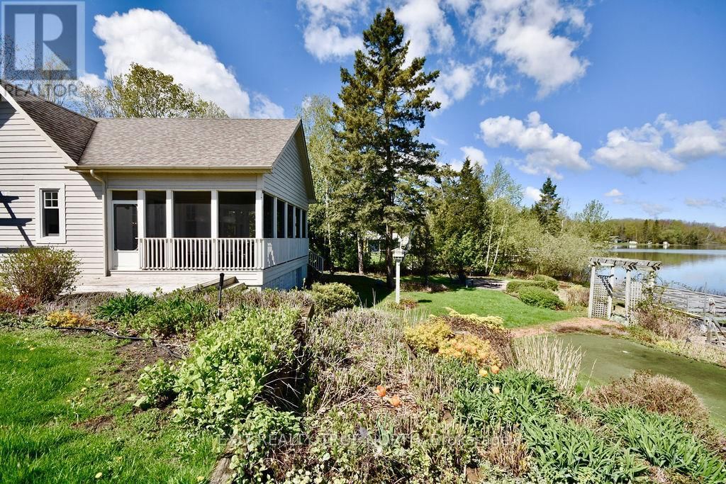 3021 SANDY BEND Image 43