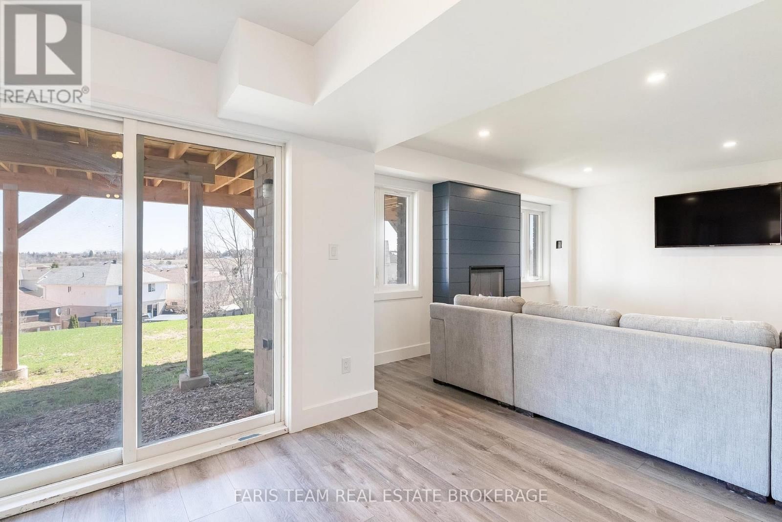 3117 EMPEROR DRIVE Image 28