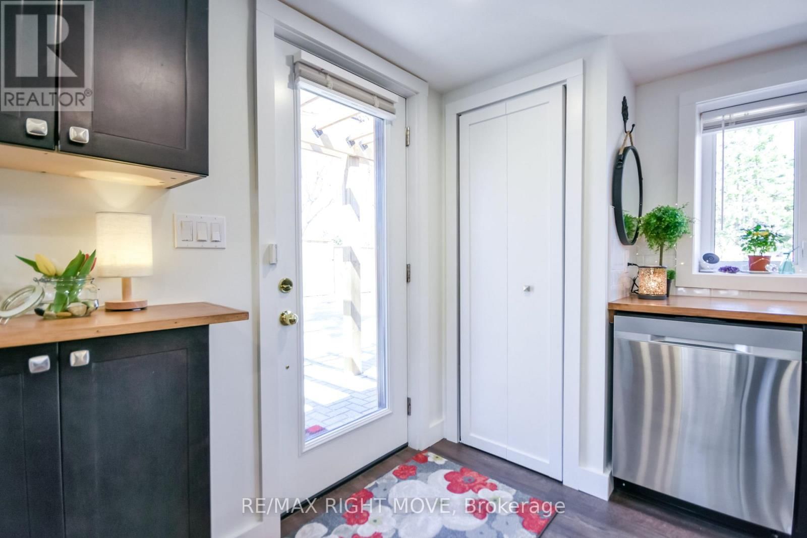 51 WALKER AVENUE Image 12