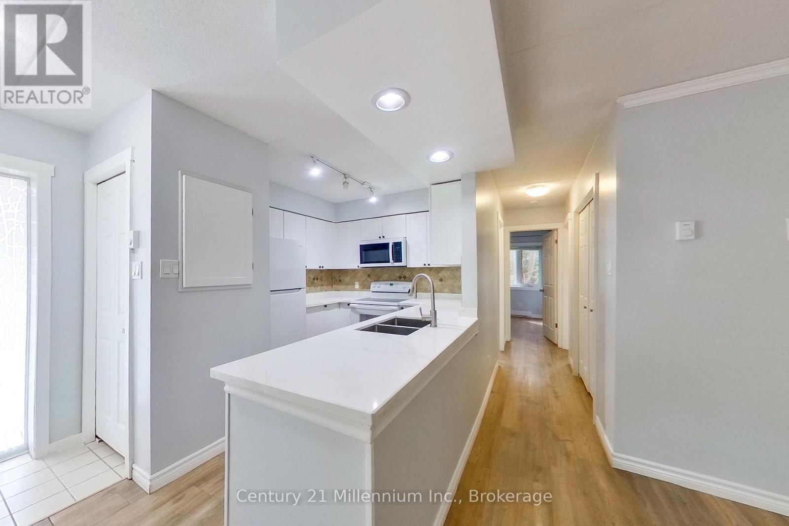 193 - 49 TROTT BOULEVARD Image 10