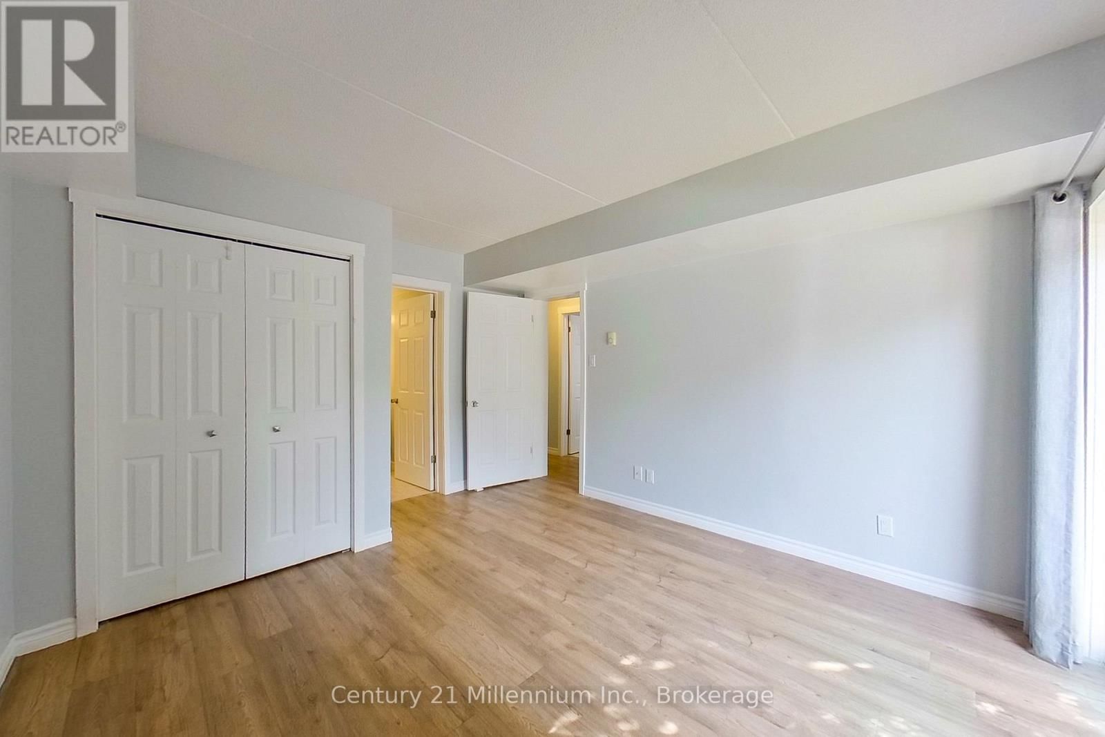 193 - 49 TROTT BOULEVARD Image 11