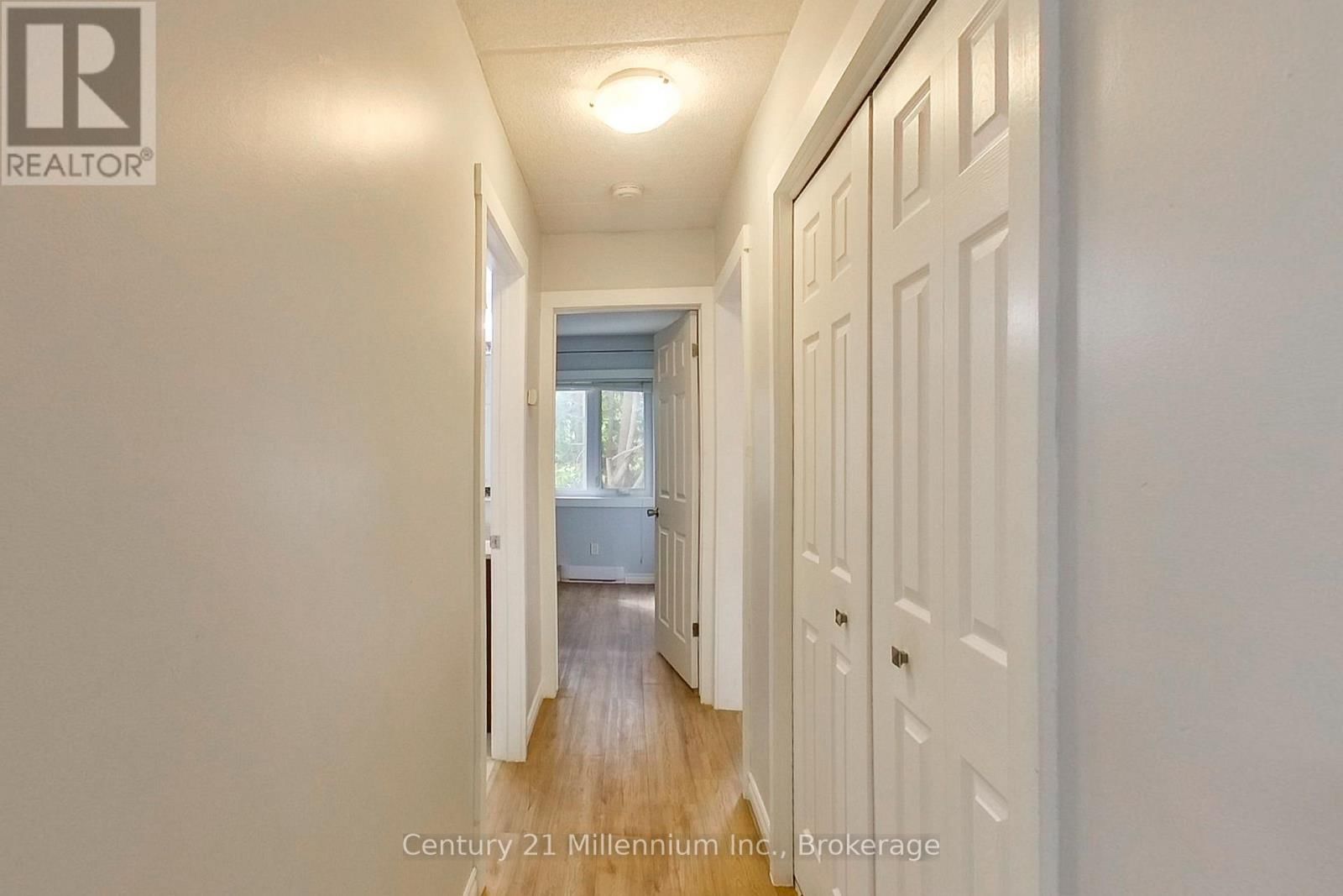 193 - 49 TROTT BOULEVARD Image 13