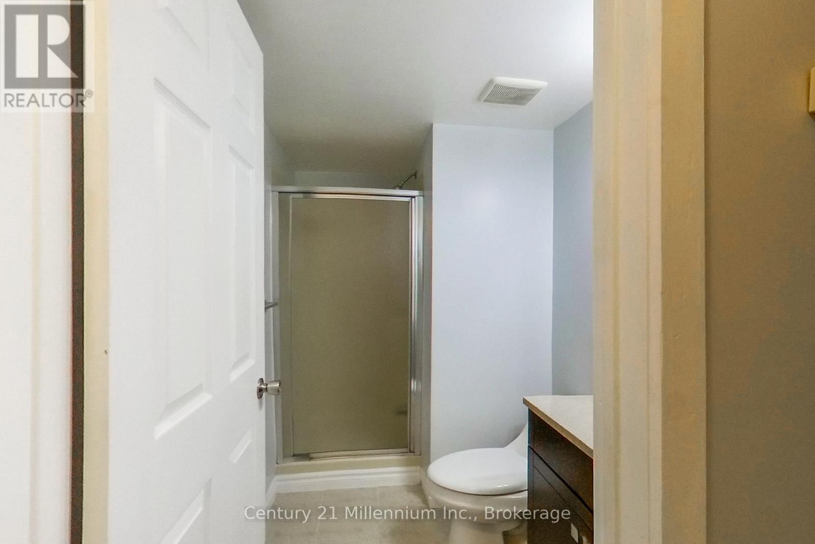 193 - 49 TROTT BOULEVARD Image 17