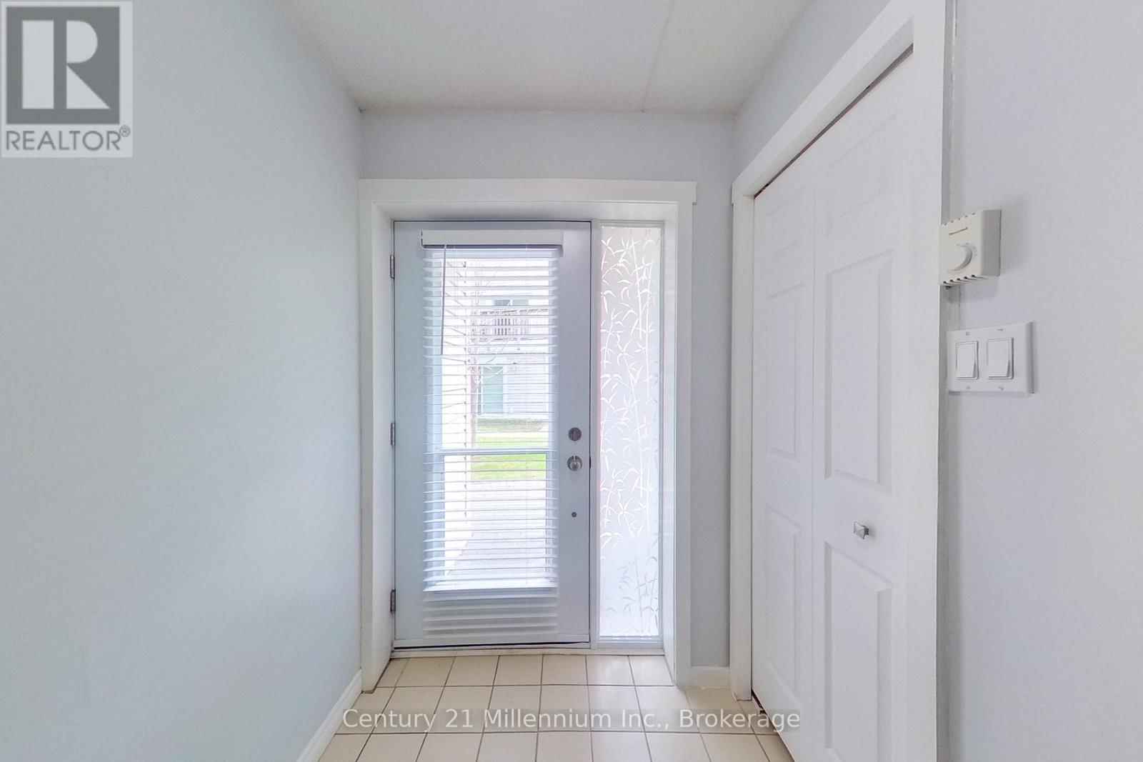 193 - 49 TROTT BOULEVARD Image 5