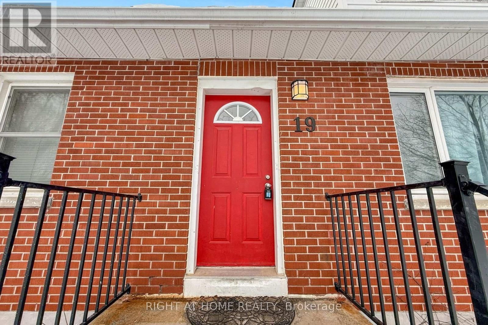 19 ALFRED STREET WEST Image 2