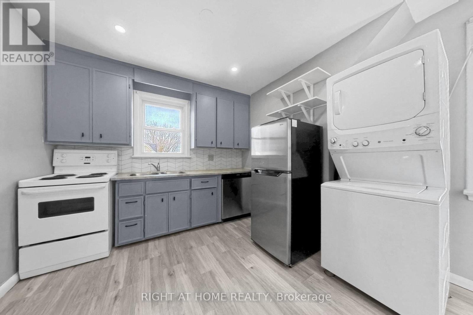 19 ALFRED STREET WEST Image 38