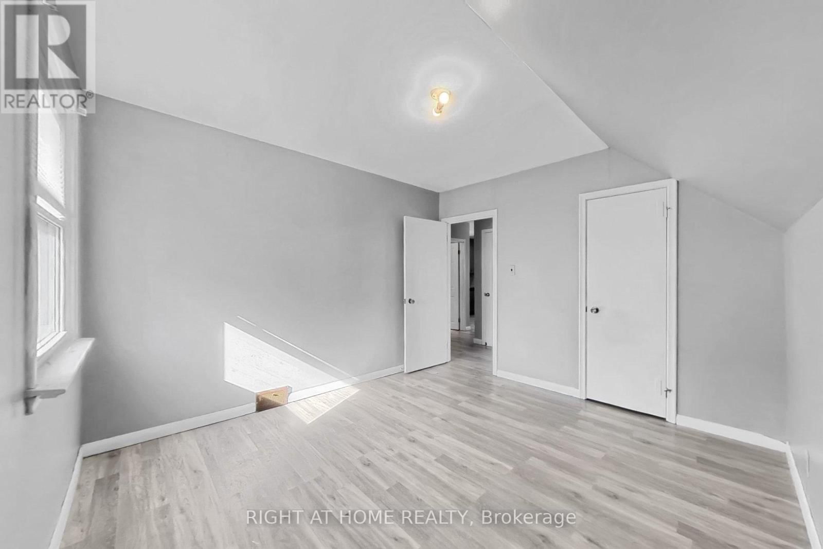 19 ALFRED STREET WEST Image 45