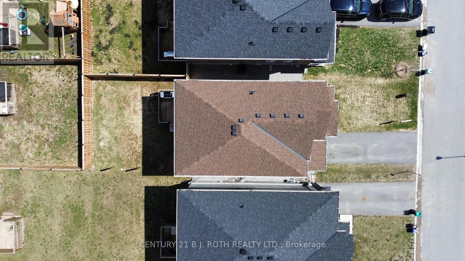 69 ALASKAN HEIGHTS Image 21