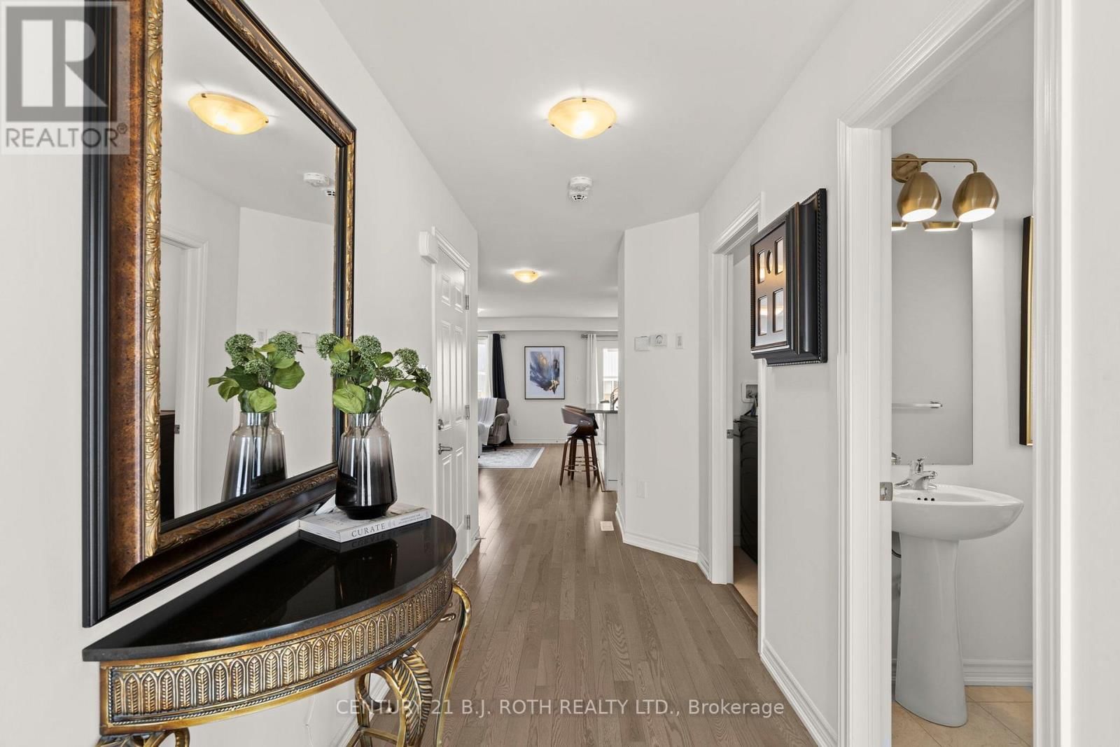 69 ALASKAN HEIGHTS Image 4