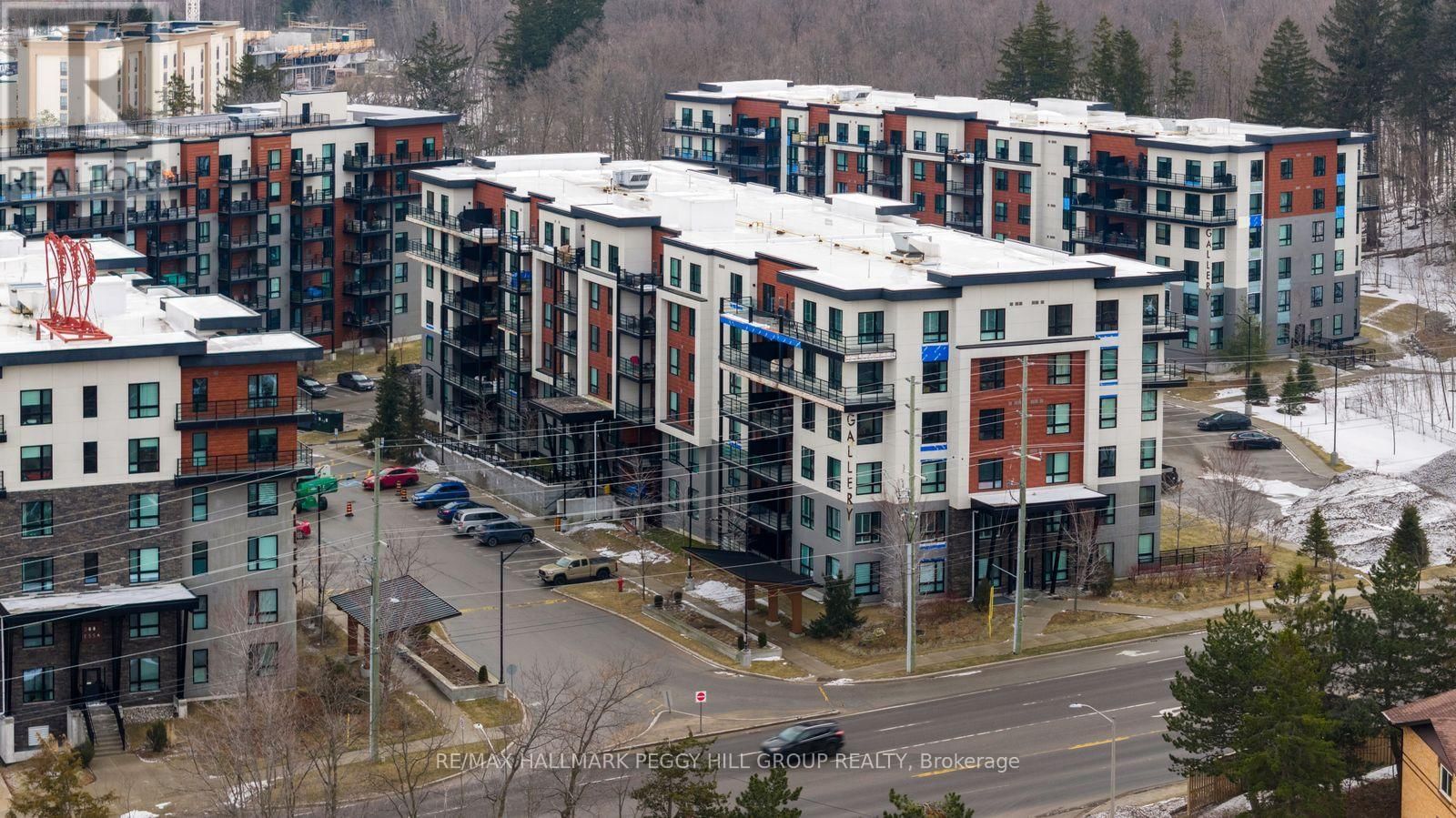 407 - 306 ESSA ROAD Image 13