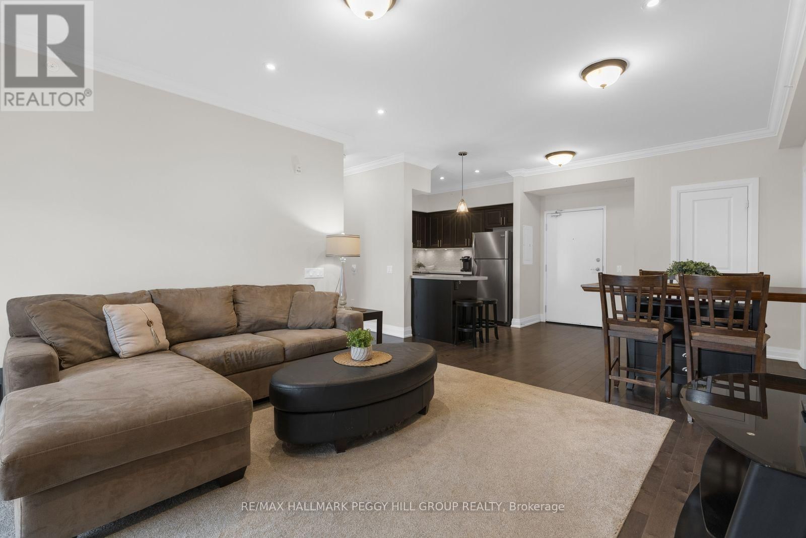 407 - 306 ESSA ROAD Image 2