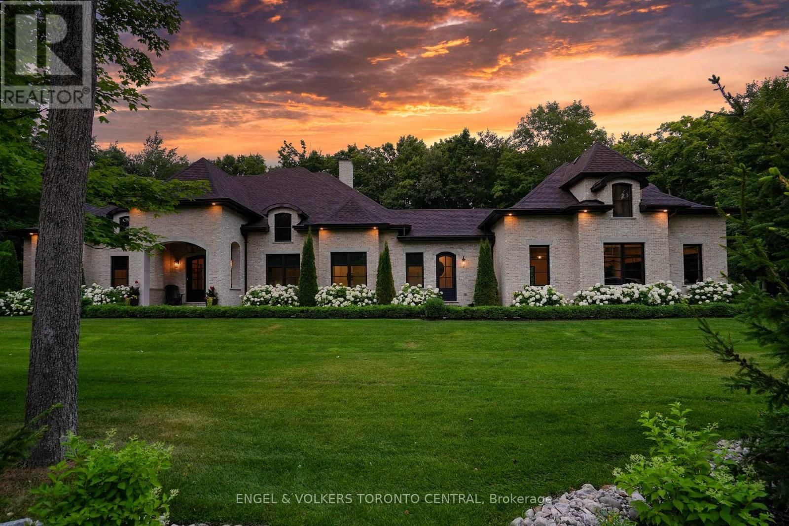 7 APTO COURT Image 1