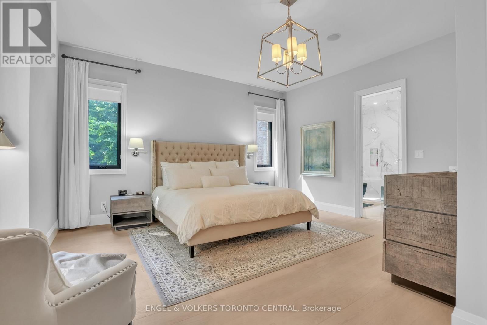 7 APTO COURT Image 23