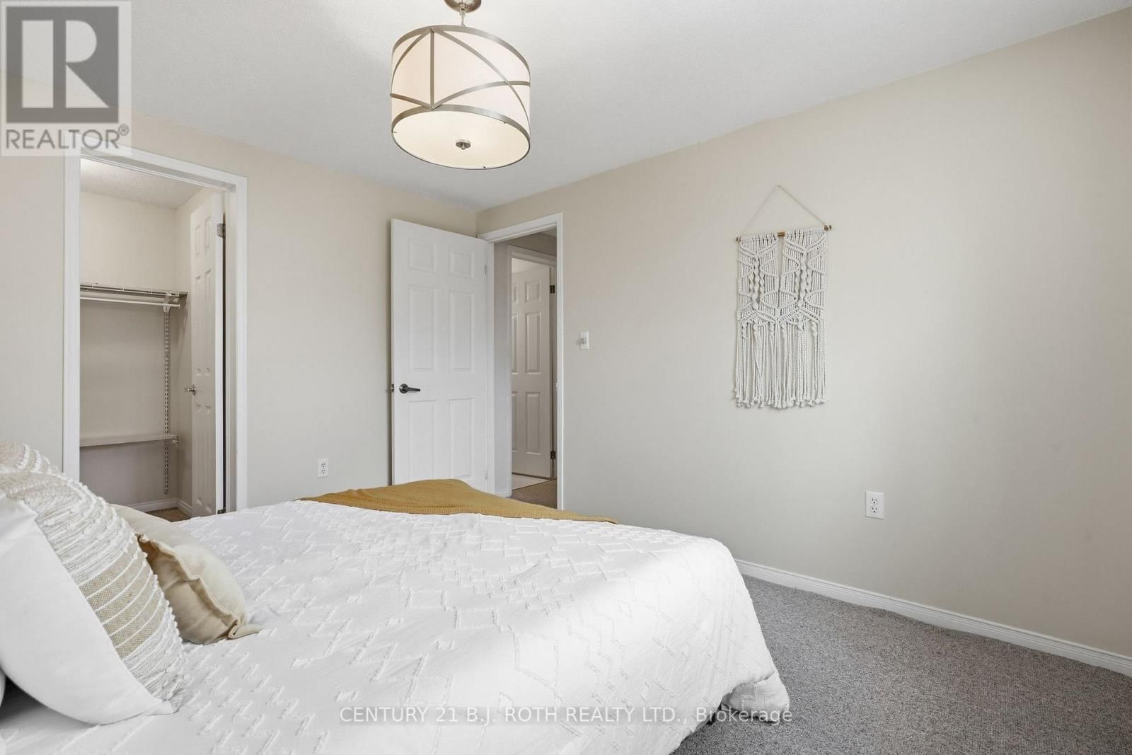 130 ATHABASKA ROAD Image 19