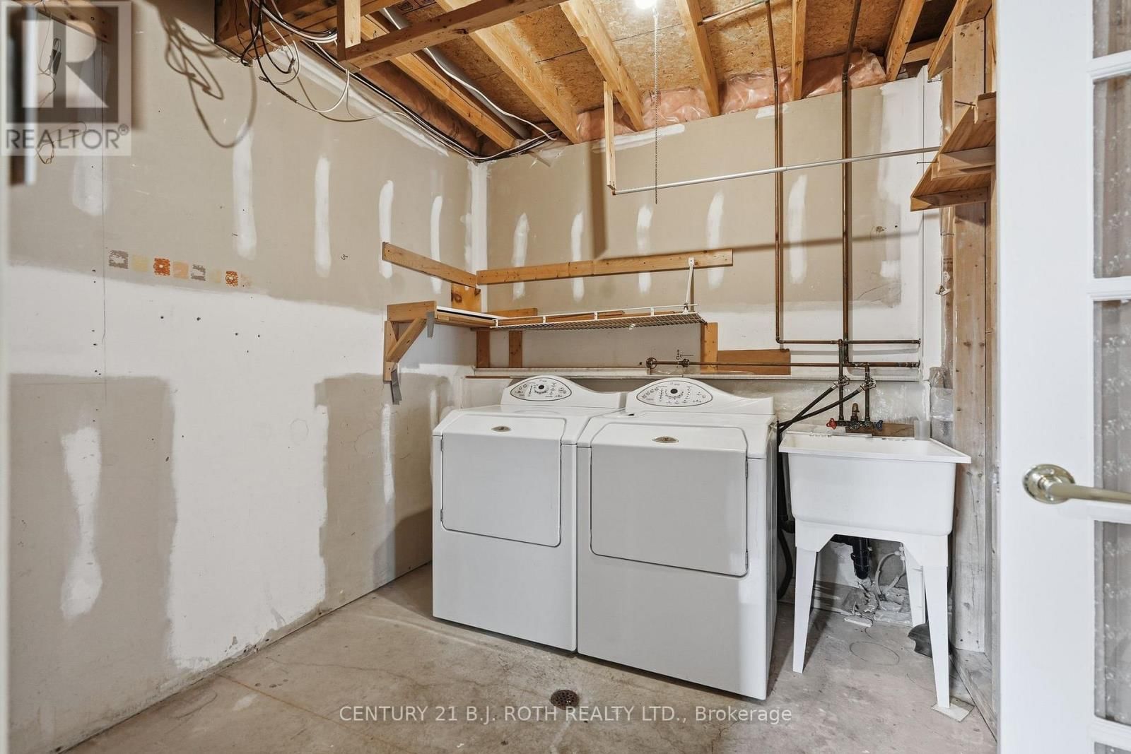 130 ATHABASKA ROAD Image 28