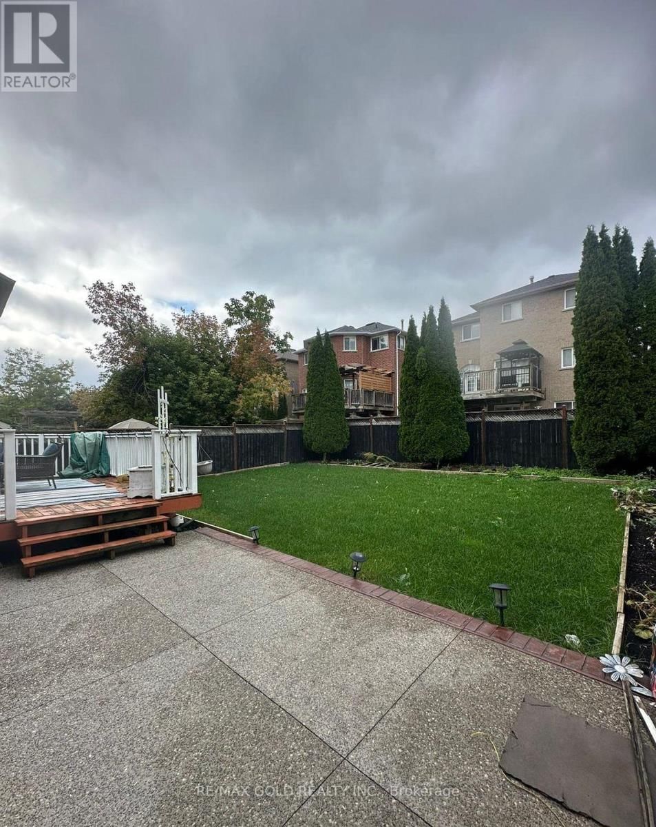 28 SOVEREIGN'S GATE Image 33