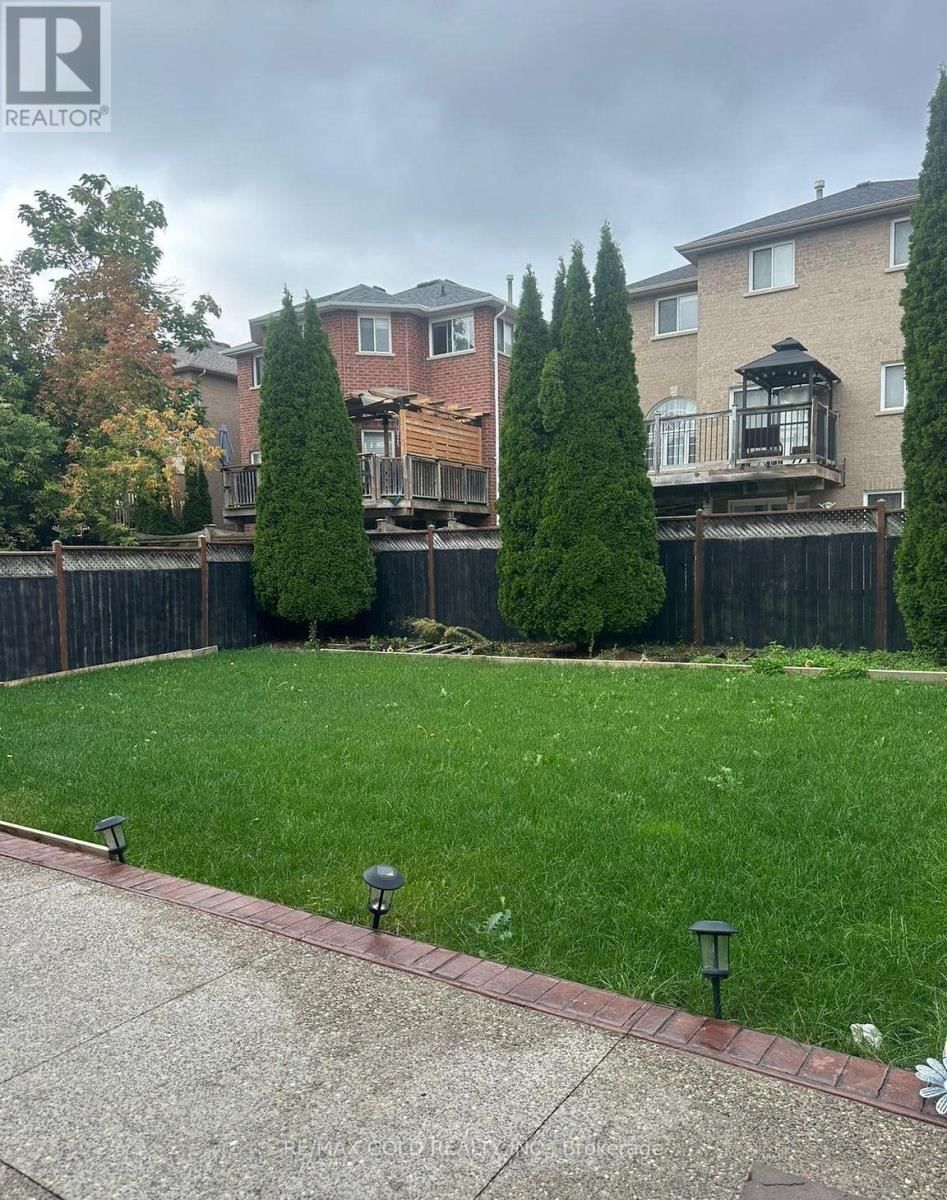 28 SOVEREIGN'S GATE Image 34