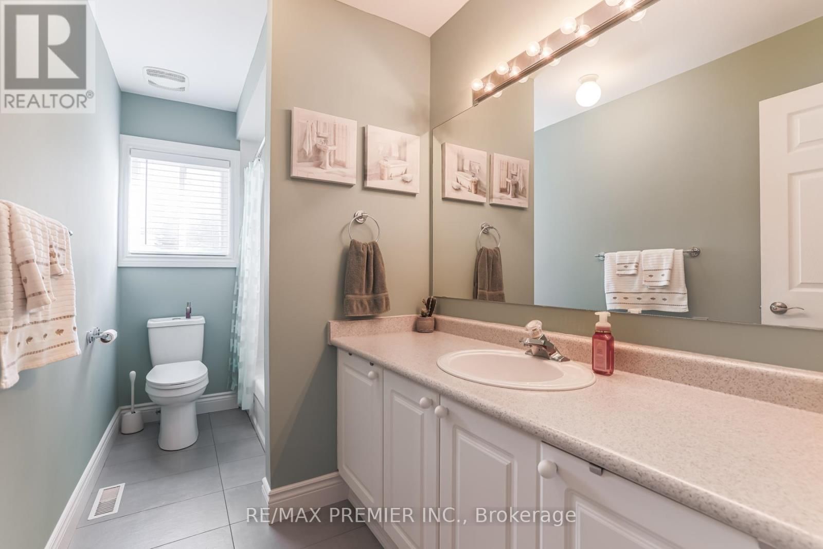 20 CRANBERRY HEIGHTS Image 16