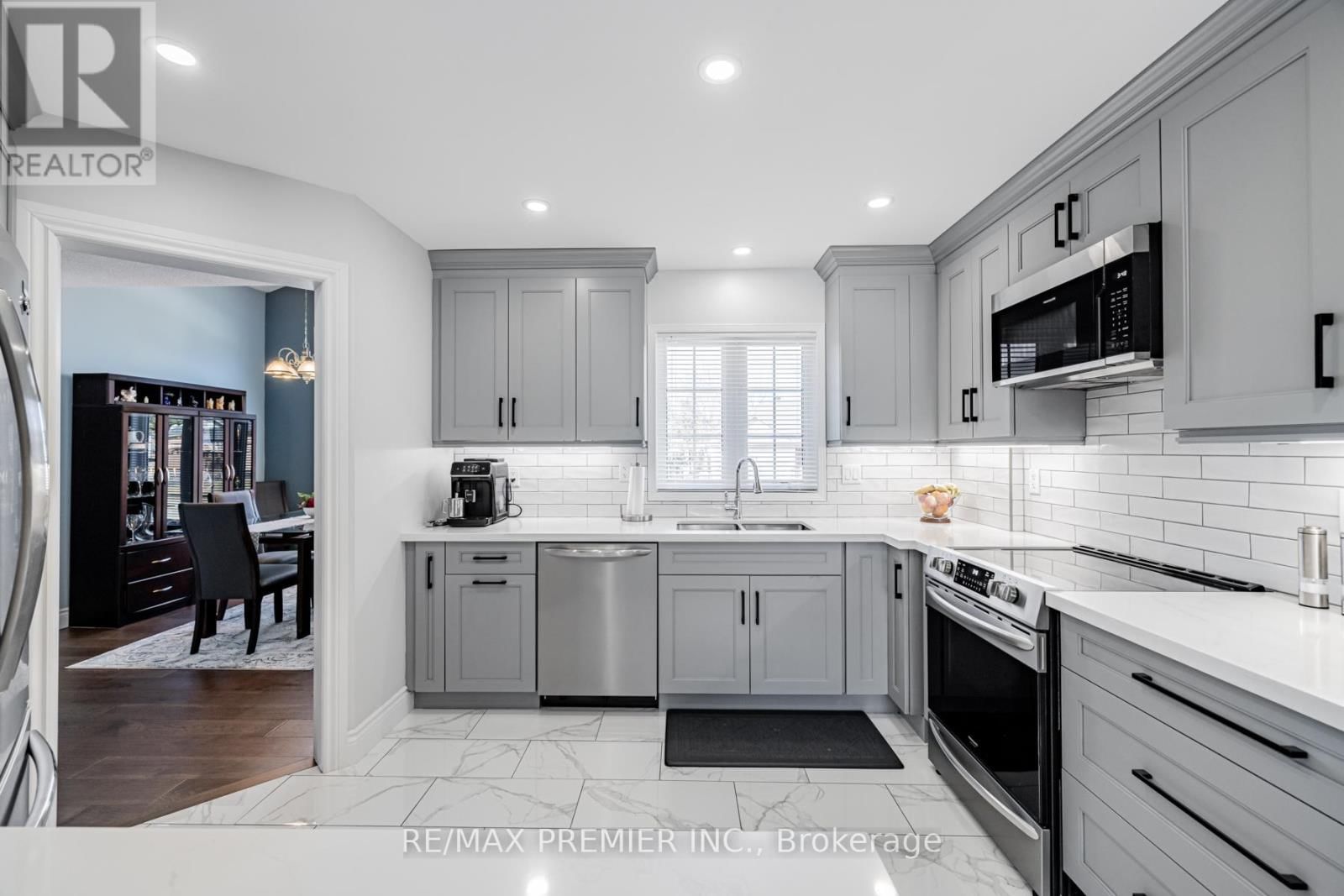 20 CRANBERRY HEIGHTS Image 19