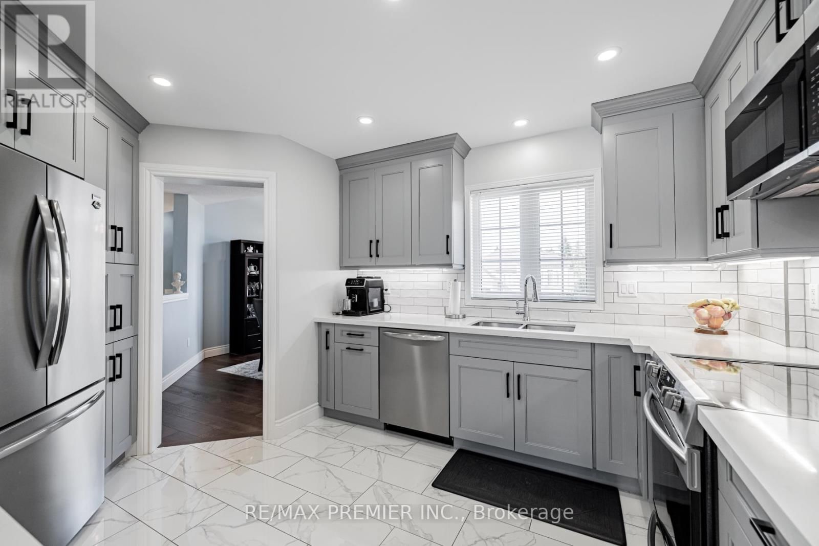 20 CRANBERRY HEIGHTS Image 6