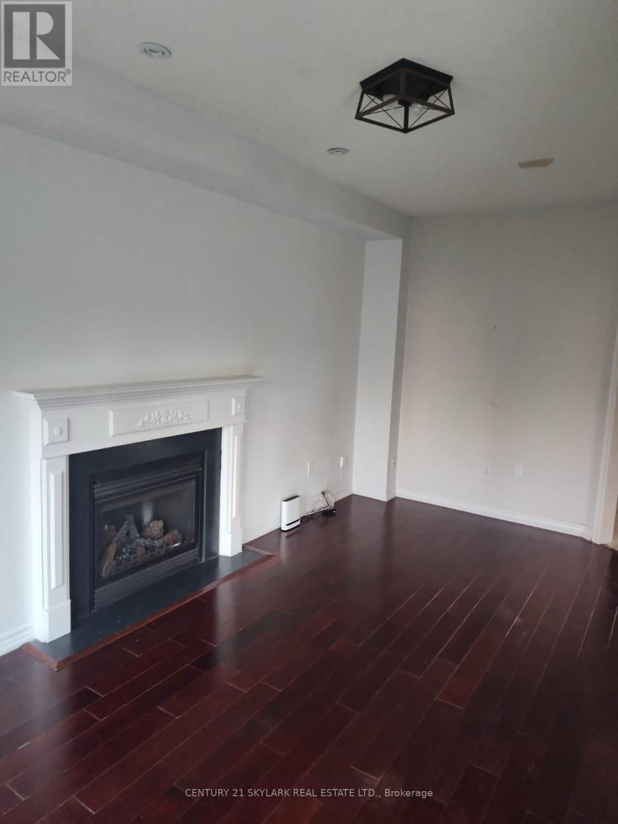 15 SURREY DRIVE Image 2