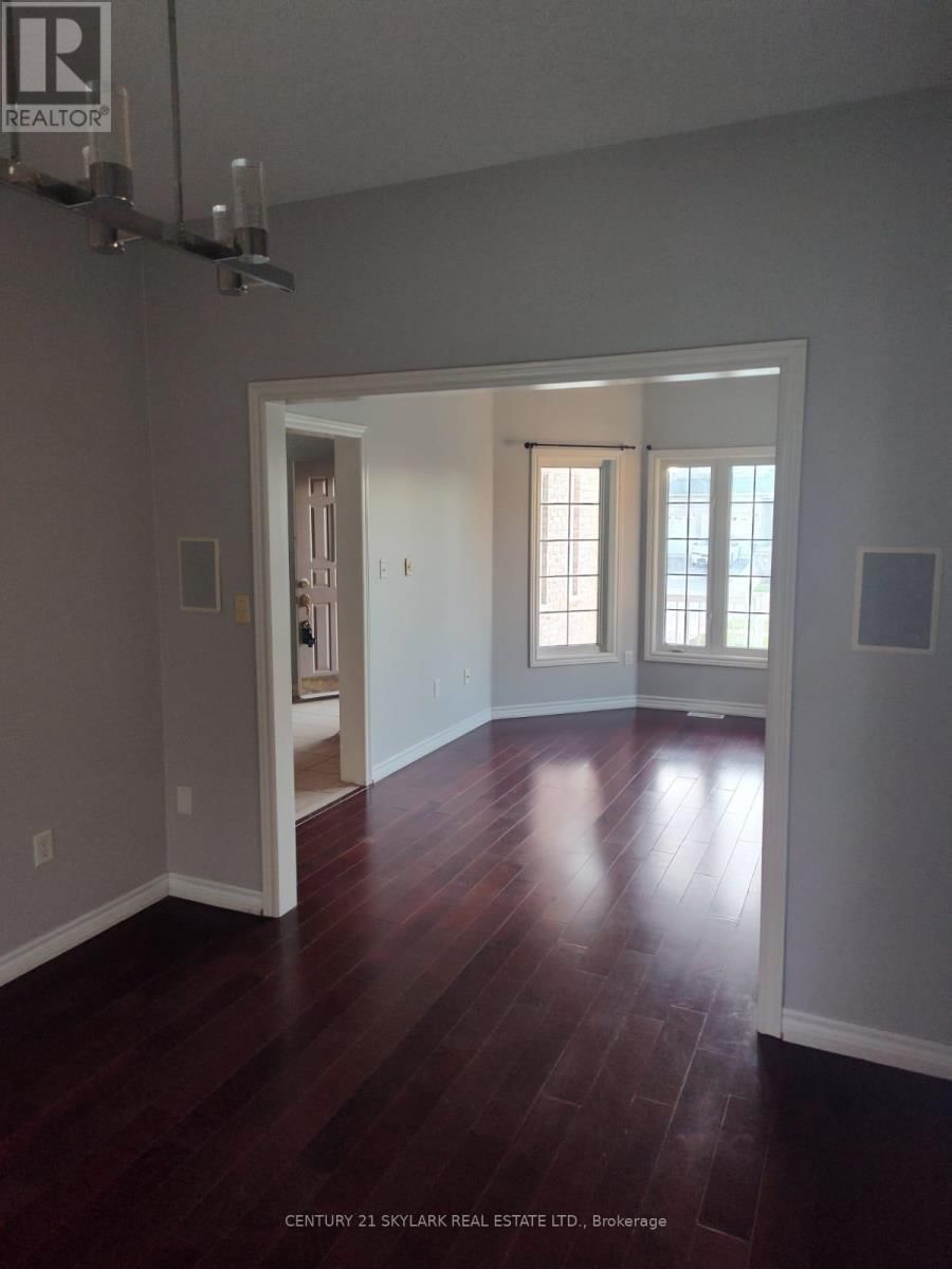 15 SURREY DRIVE Image 3