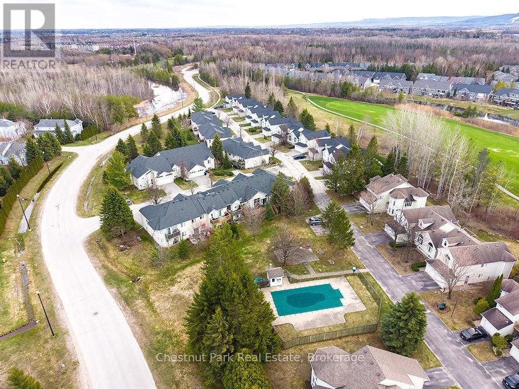 40 BARKER BOULEVARD Image 19