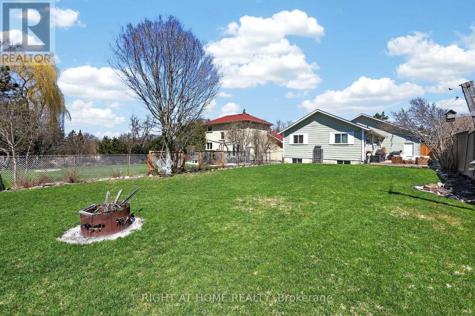 12 ELIZABETH STREET Image 20