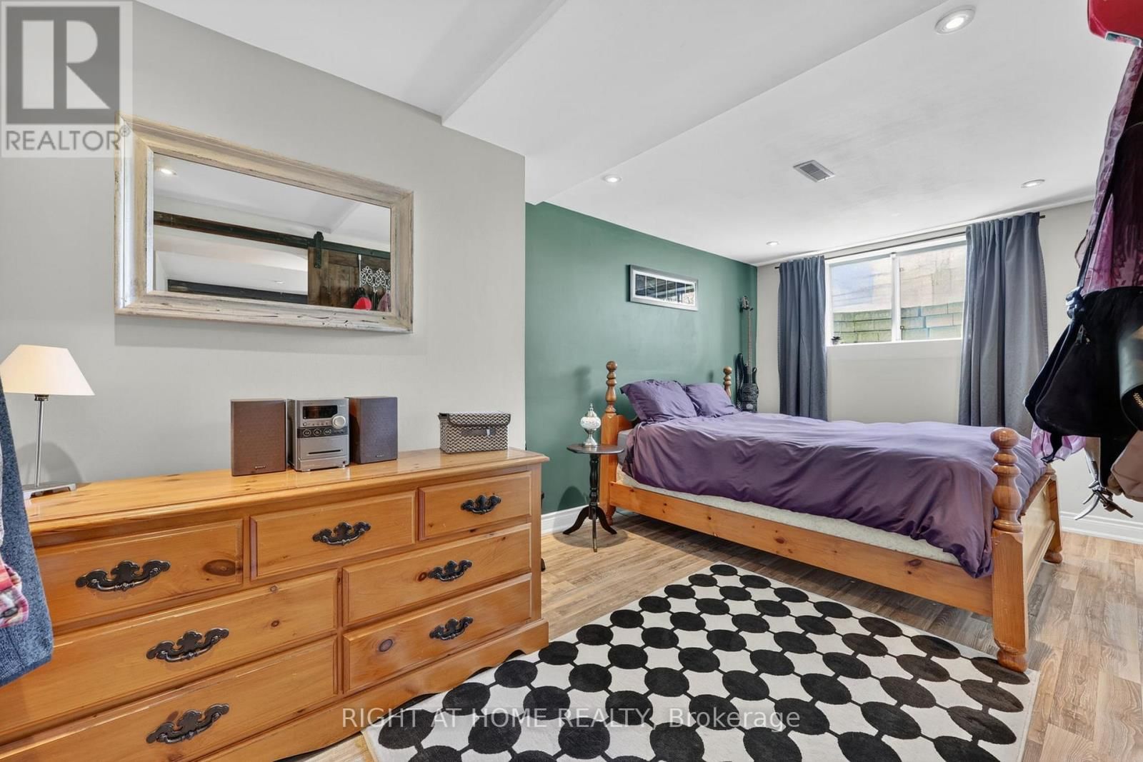 12 ELIZABETH STREET Image 28