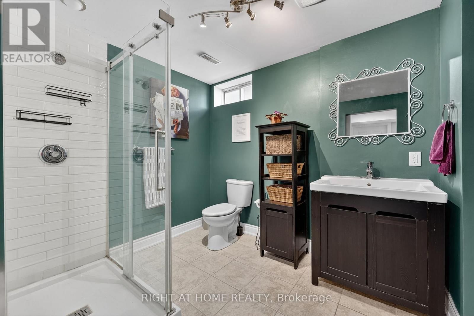 12 ELIZABETH STREET Image 31