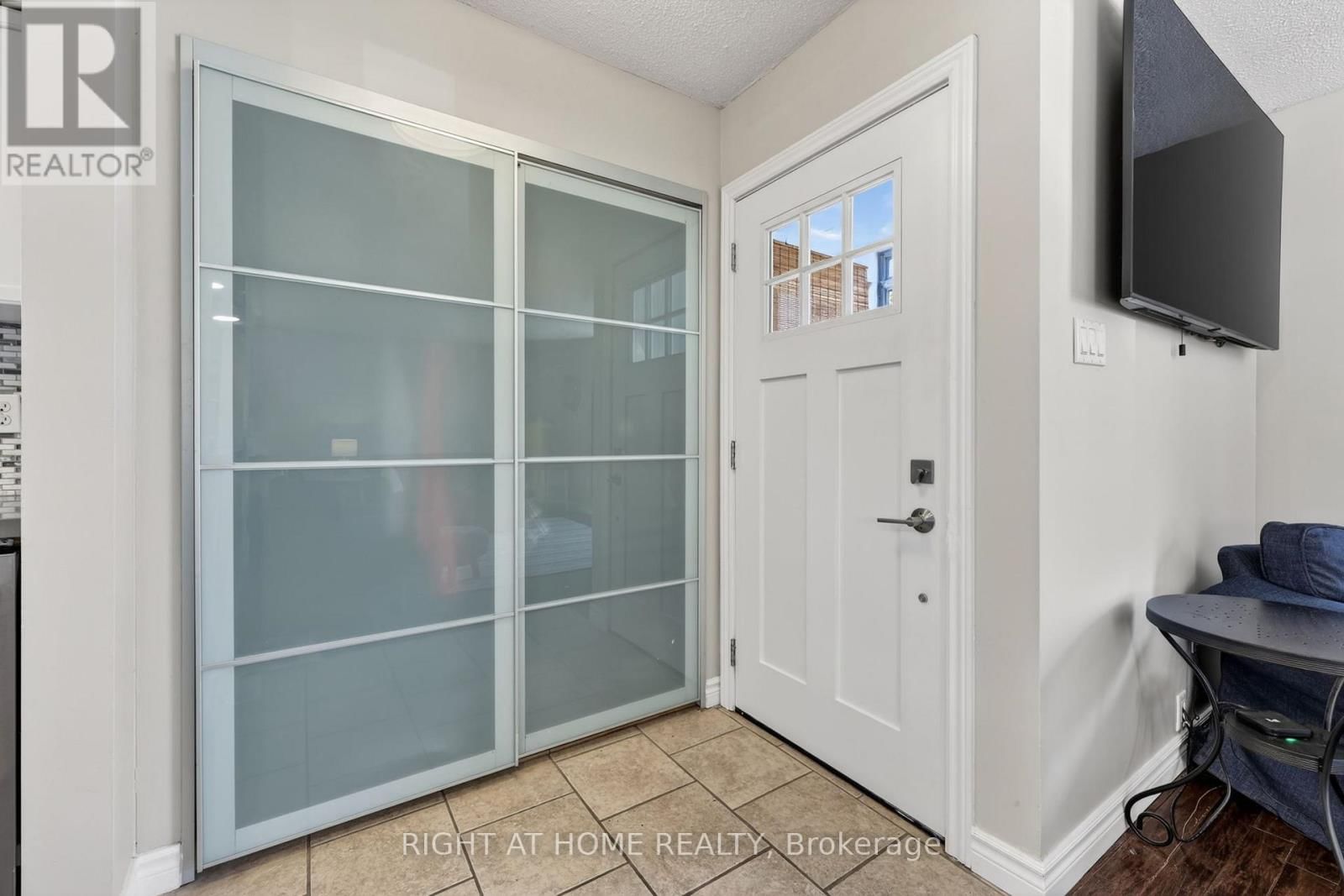 12 ELIZABETH STREET Image 34