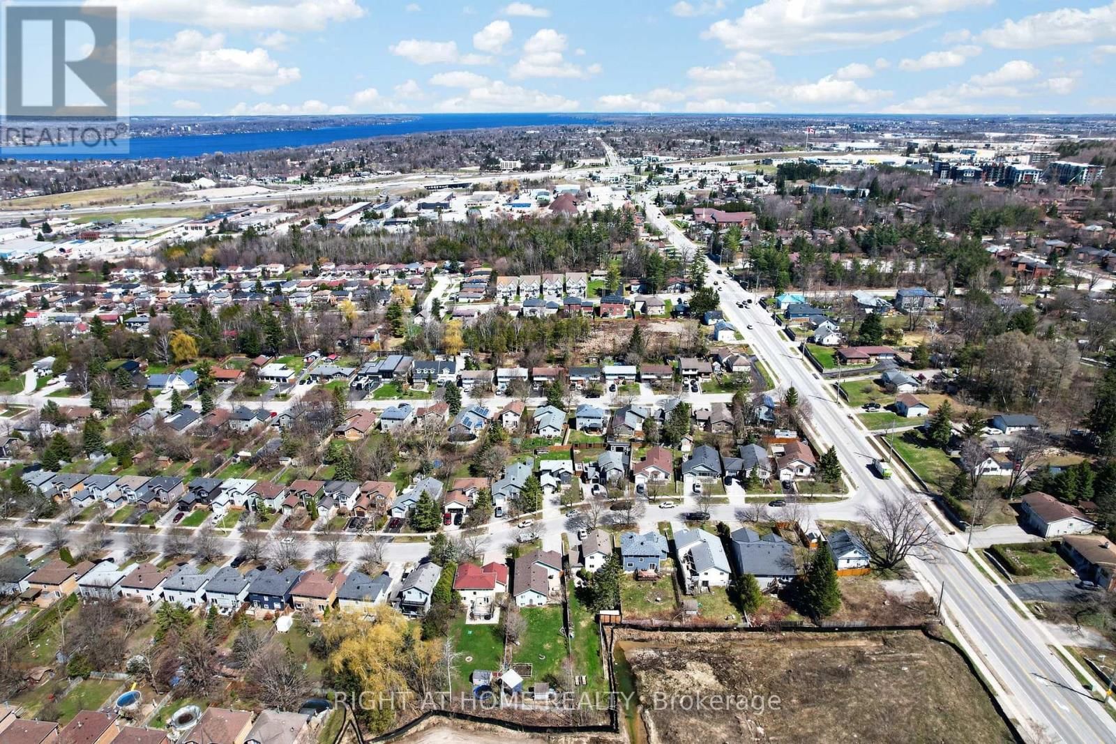 12 ELIZABETH STREET Image 35