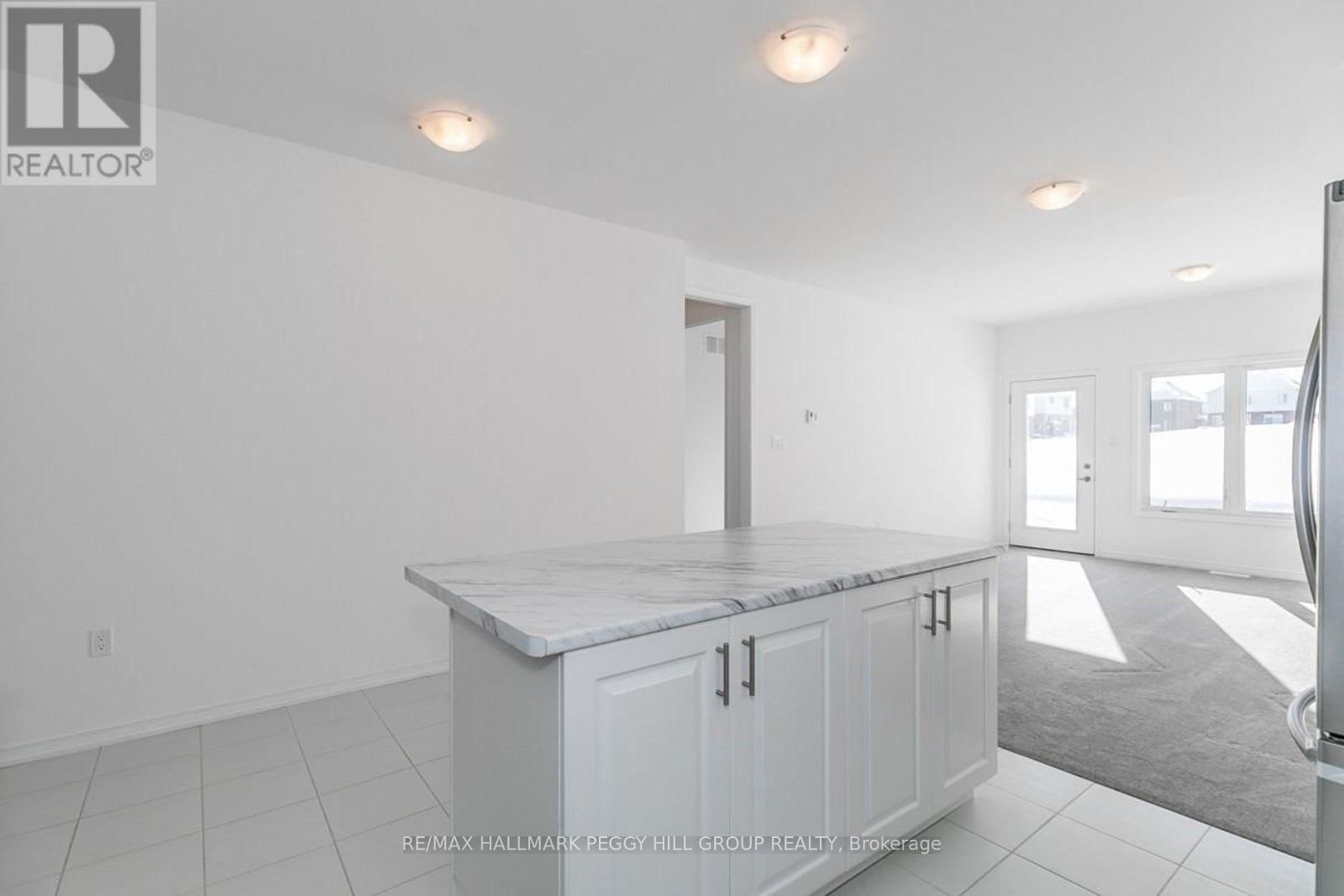 98 ISABELLA DRIVE Image 13