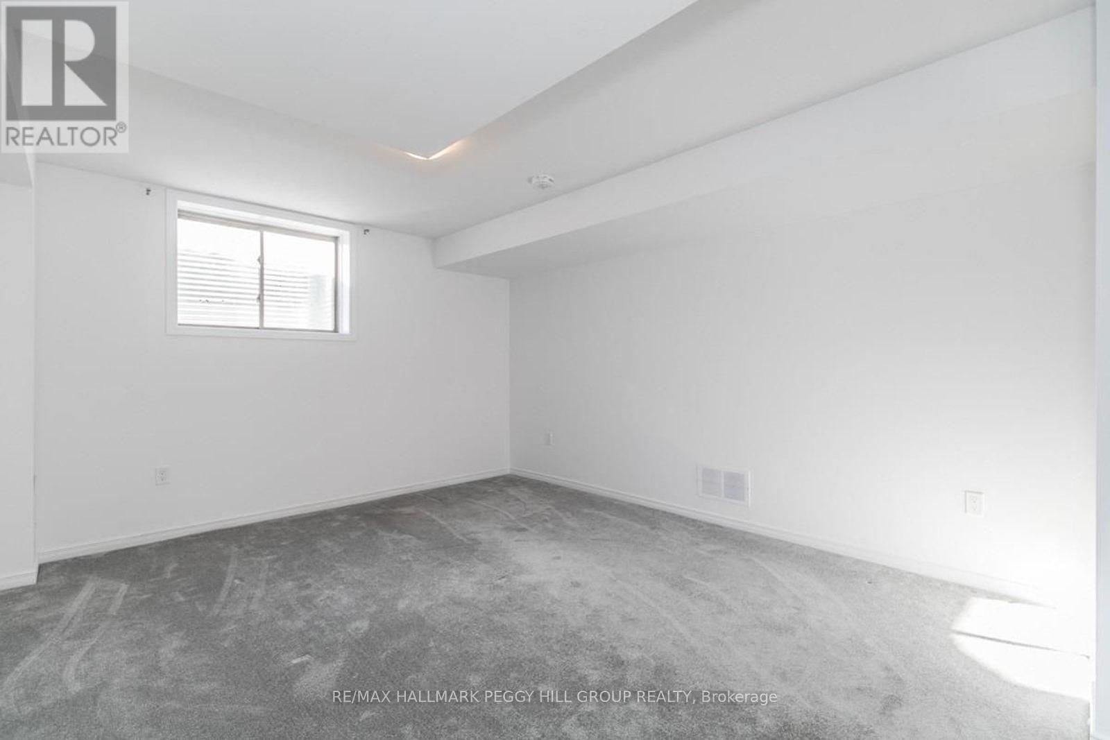 98 ISABELLA DRIVE Image 31