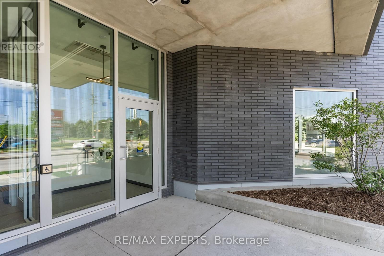 424 - 430 ESSA ROAD Image 26