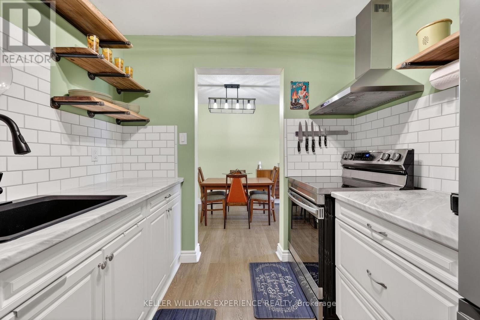 C4 - 183 EDGEHILL DRIVE Image 11