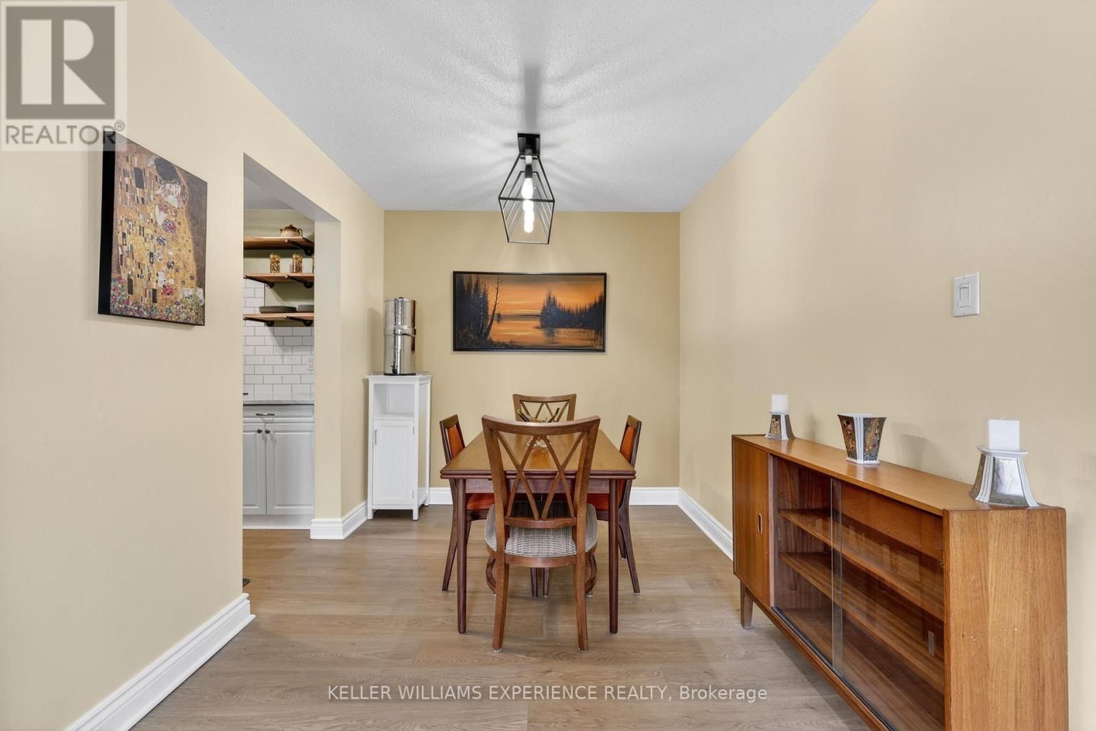 C4 - 183 EDGEHILL DRIVE Image 13