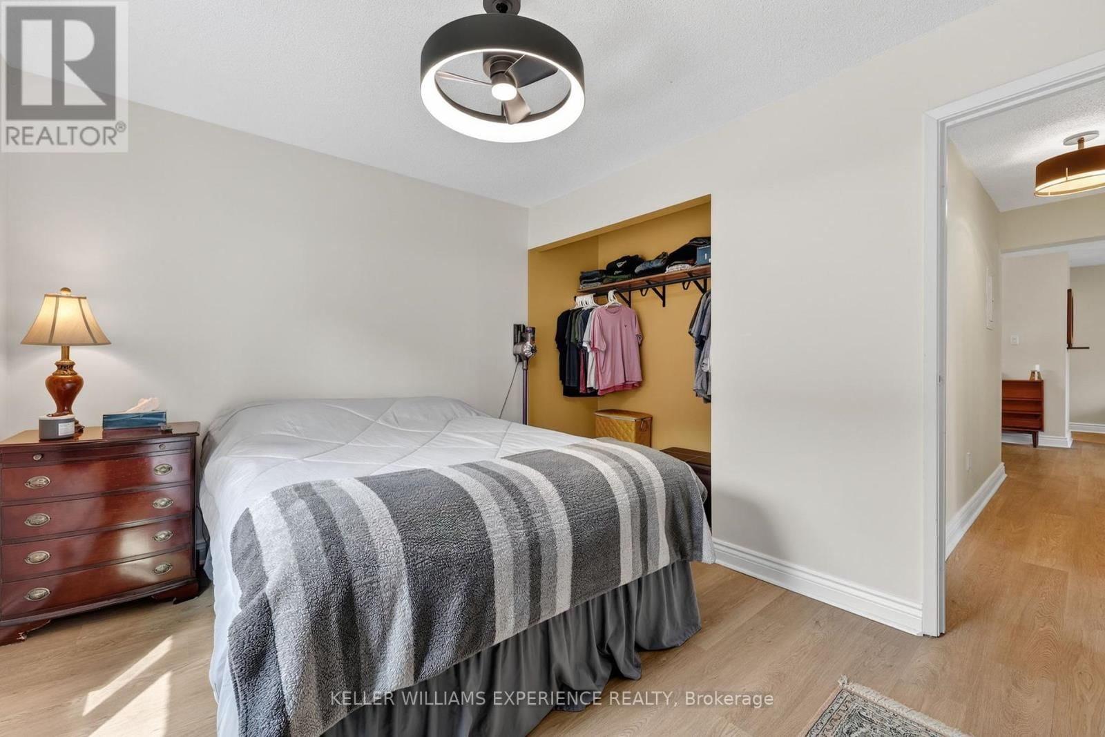 C4 - 183 EDGEHILL DRIVE Image 20