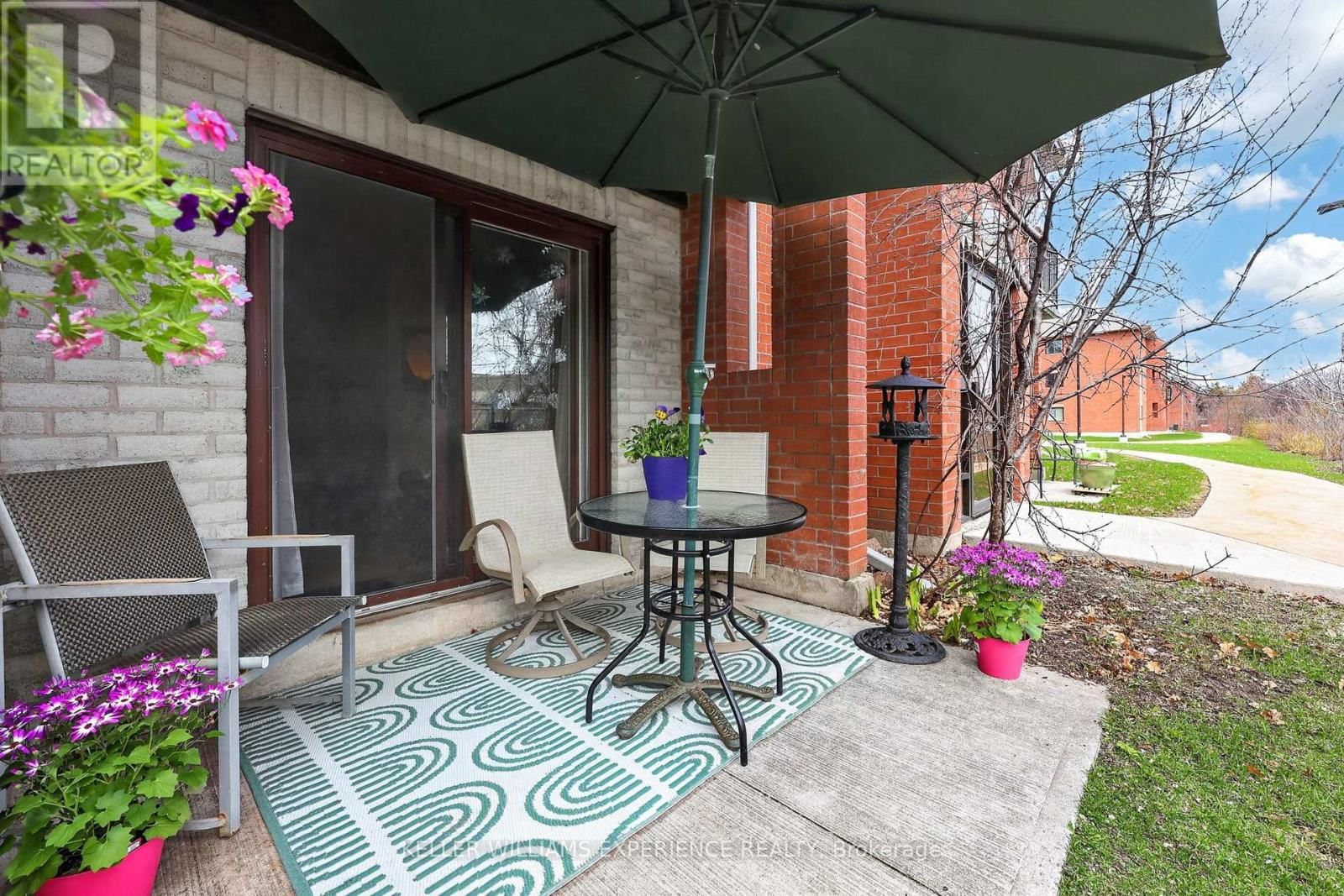 C4 - 183 EDGEHILL DRIVE Image 24