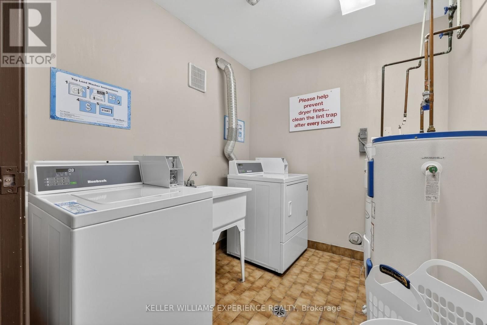 C4 - 183 EDGEHILL DRIVE Image 28