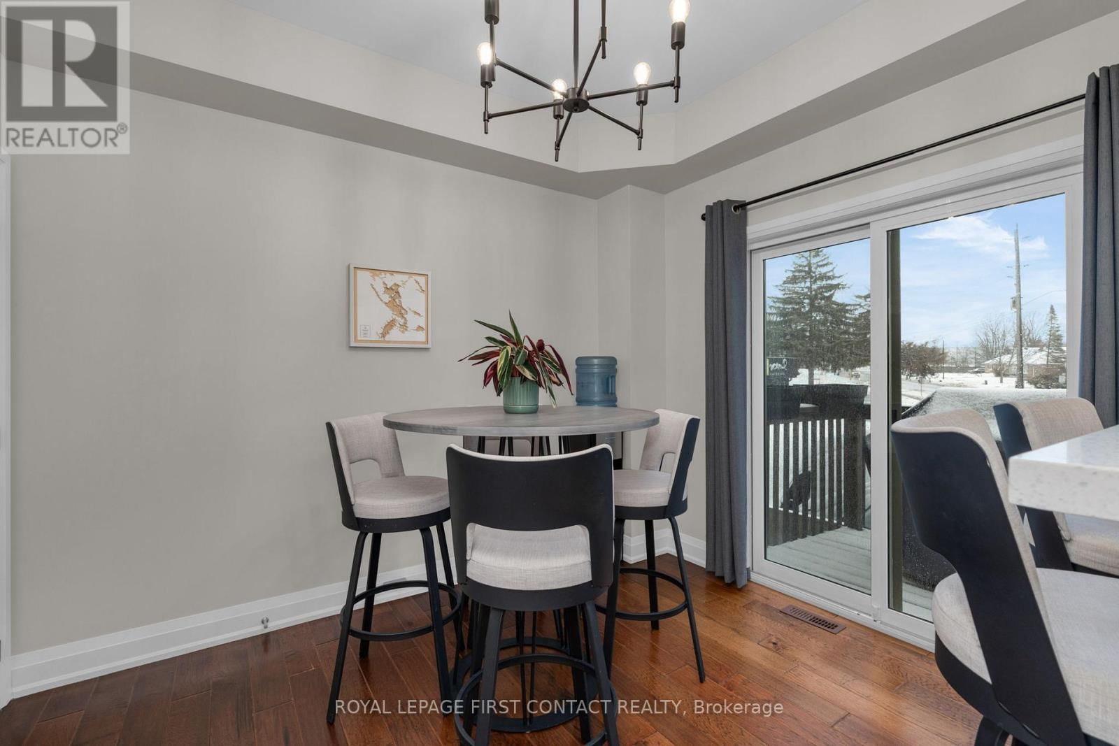 21 - 376 BLAKE STREET Image 10