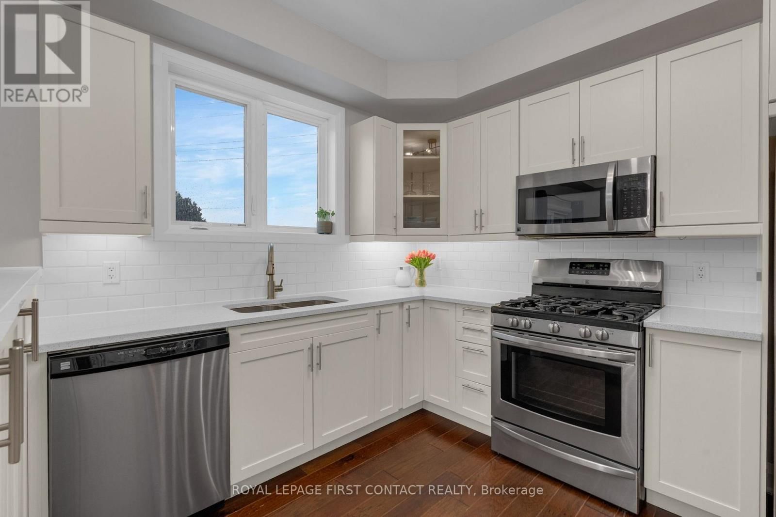 21 - 376 BLAKE STREET Image 8