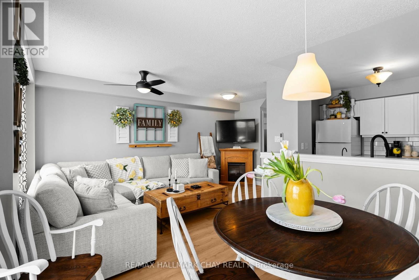 38 - 430 MAPLEVIEW DRIVE EAST Image 9