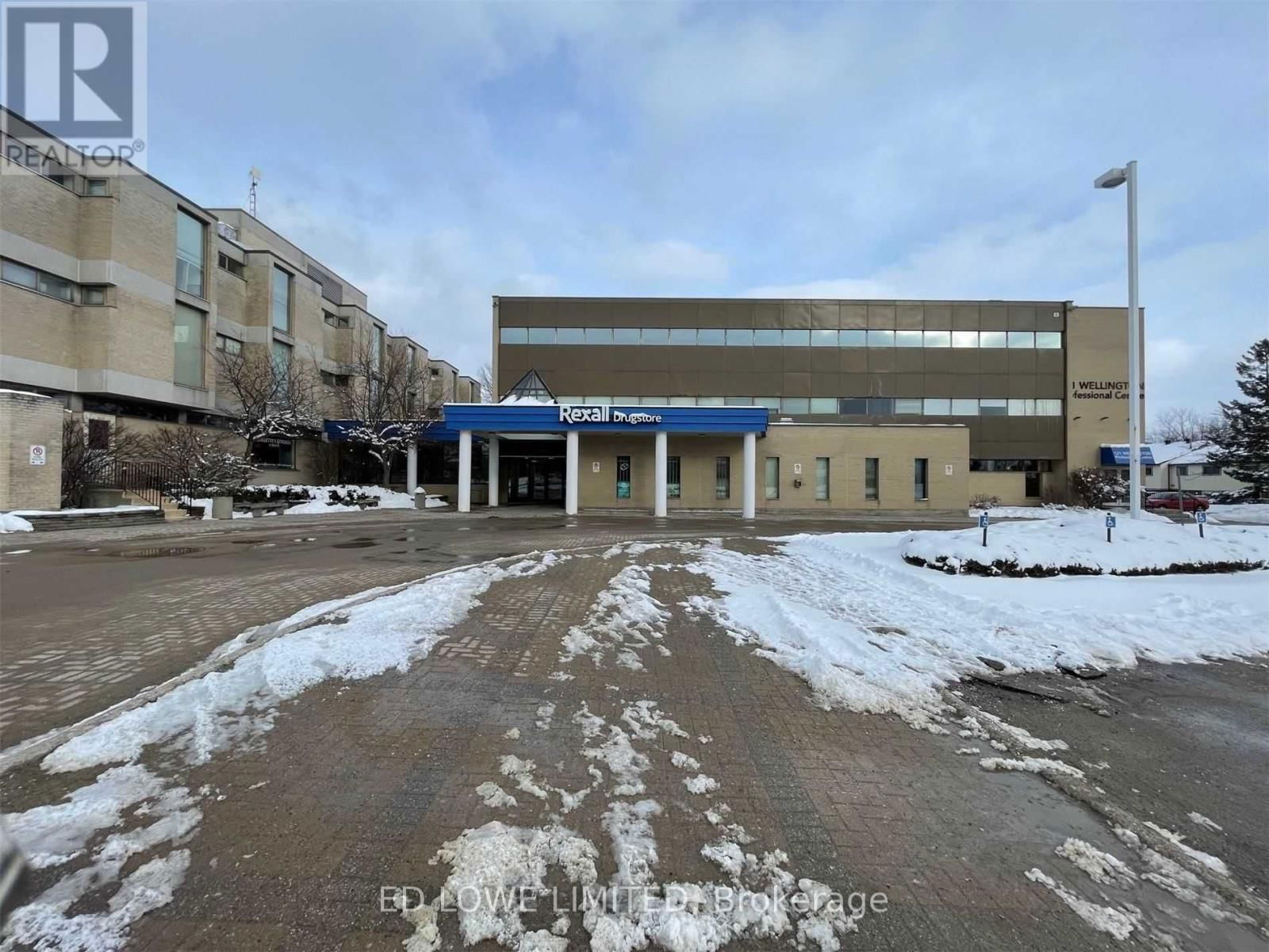 311 - 121 WELLINGTON STREET WEST Image 10