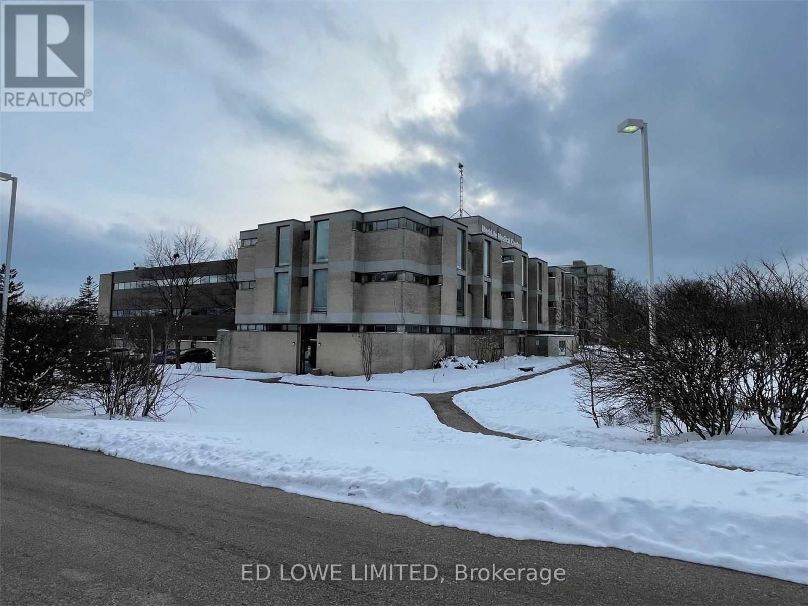 311 - 121 WELLINGTON STREET WEST Image 12