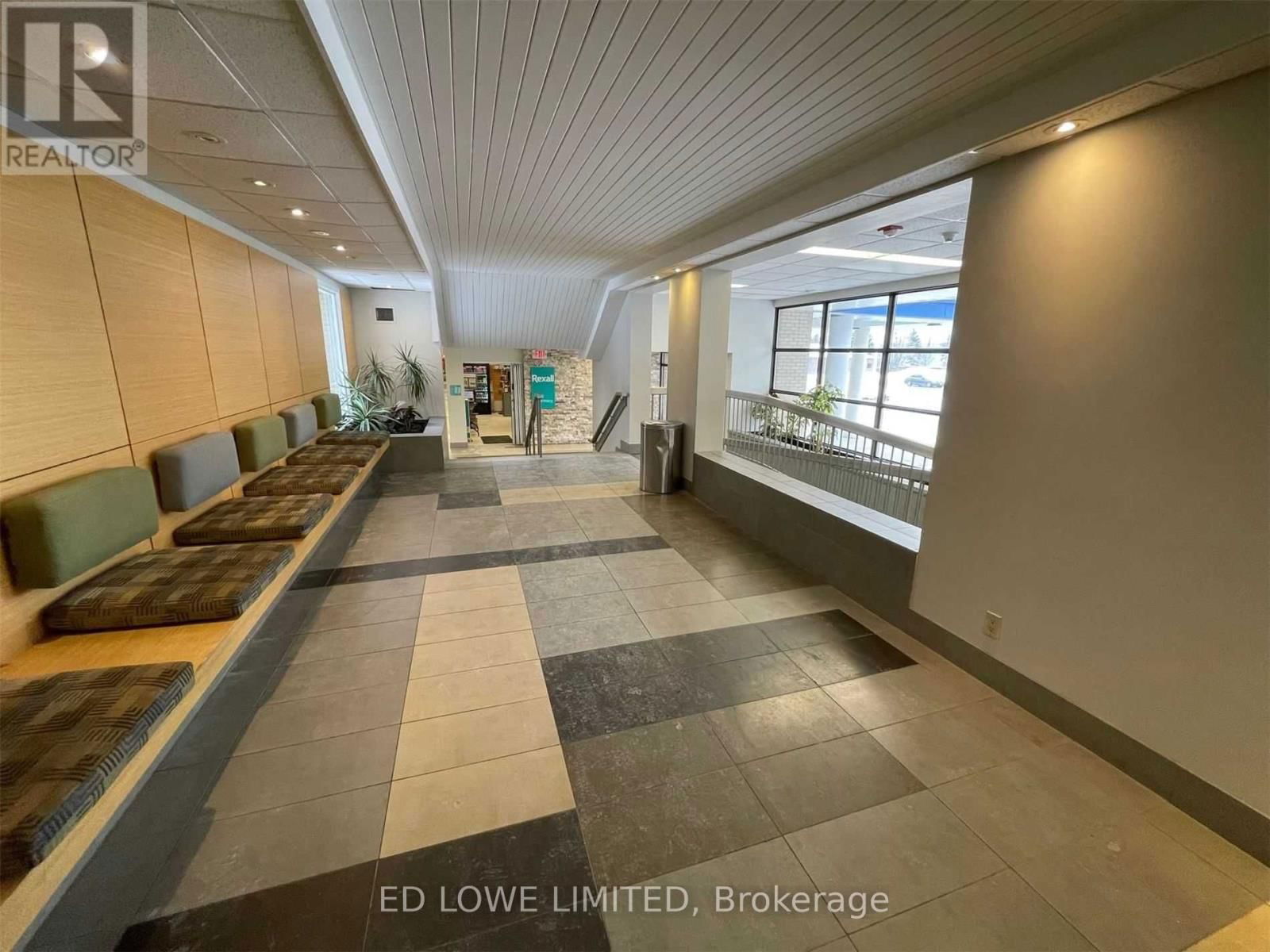 311 - 121 WELLINGTON STREET WEST Image 7
